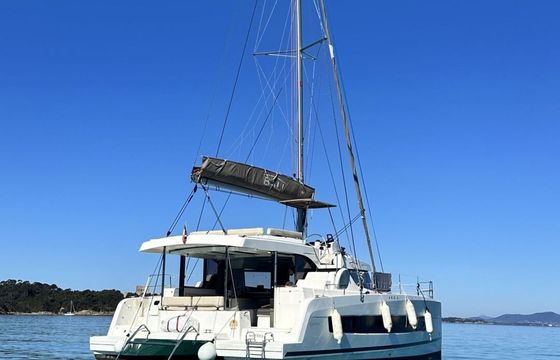 Sailboat Bali - Catana Catspace 12m