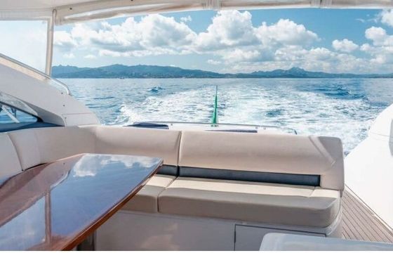 Motorboat Princess V53 1200hp