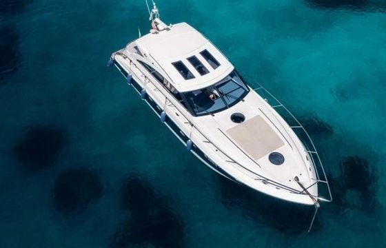 Motorboat Princess V53 1200hp