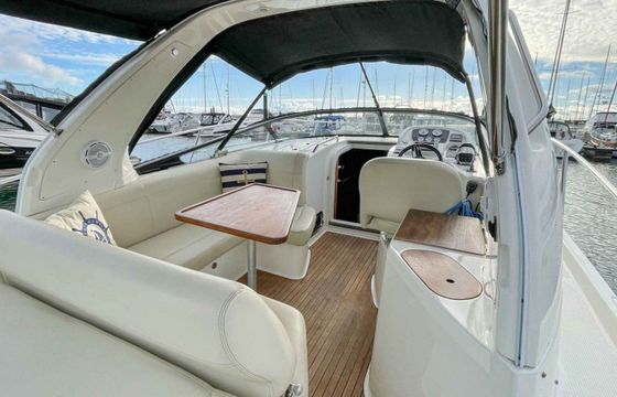 Motorboat Bavaria Bavaria 28 Sport 390hp