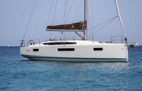 Sailboat Jeanneau Sun Odyssey 410 12m