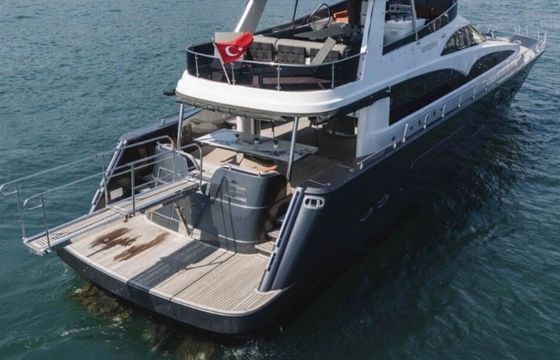 Motor yacht custom 2025