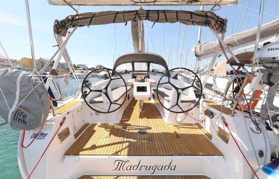 Sailboat Bavaria Yachtbau Bavaria Cruiser 41 Style 12m