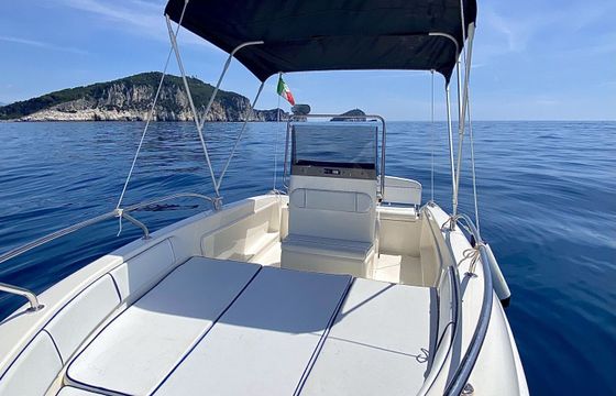 Motorboat BOAT BLUMARE DYUK 560 40hp
