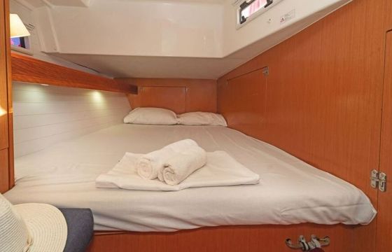 Sailboat Bavaria Cruiser 45 13.6m