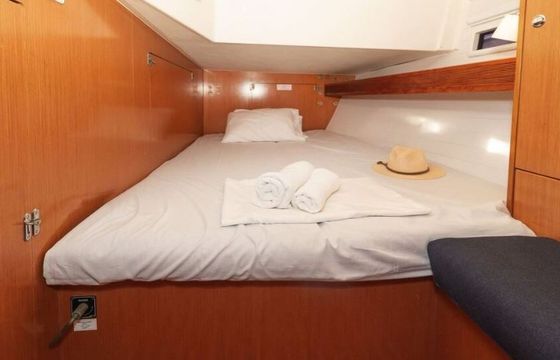 Sailboat Bavaria Cruiser 45 13.6m
