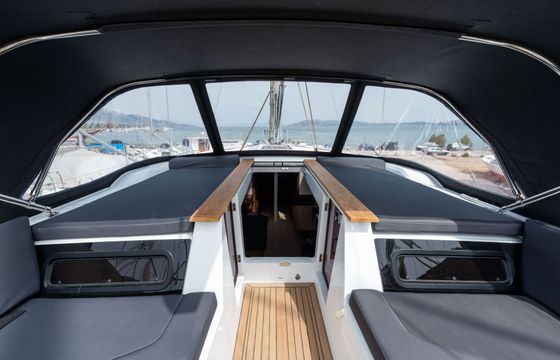 Sailboat Beneteau Oceanis 51.1 15.94m