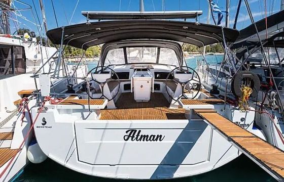Sailboat Beneteau Oceanis 51.1 15.94m