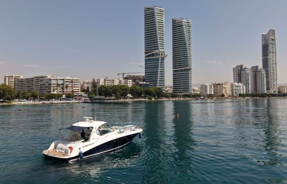 Motorboat Sea Ray sundancer 900hp