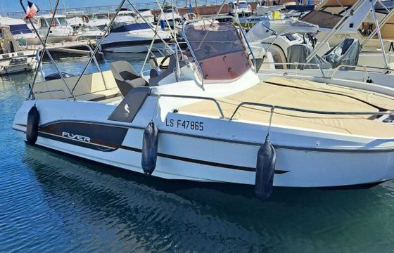 Motorboat Beneteau flyer 6.6 sundeck 150hp