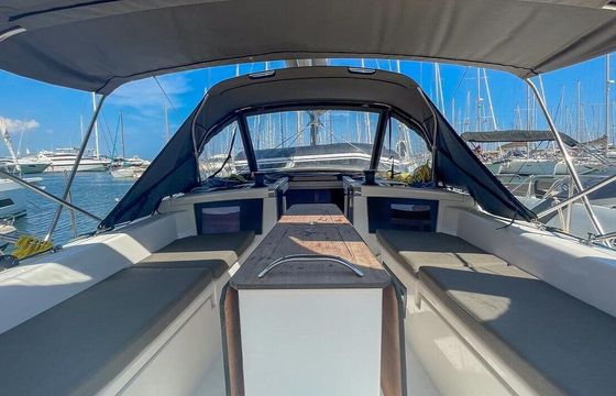 Sailboat 3 DUFOUR 41 - PE (3D/0C/0P) 12m