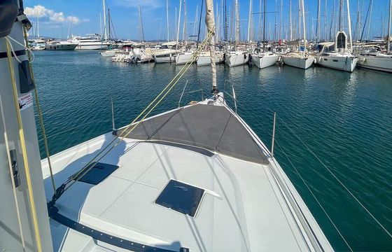 Sailboat 3 DUFOUR 41 - PE (3D/0C/0P) 12m