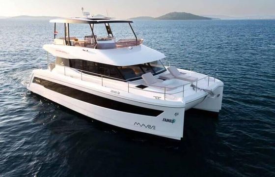 Motorboat Fountaine Pajot MY.6 960hp