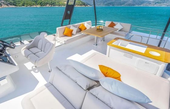 Motorboat Fountaine Pajot MY.6 960hp