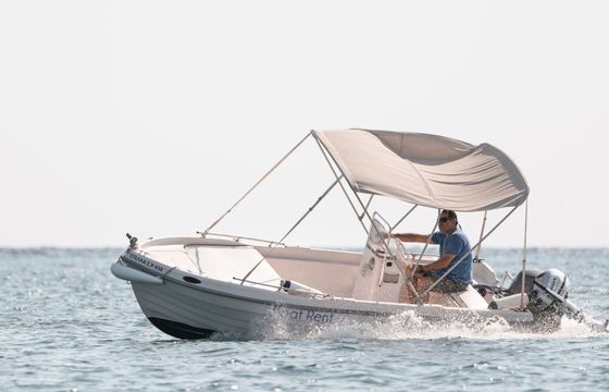 Boat without licence  Poseidon 450 30hp