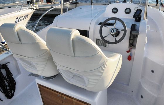 Motorboat ELAN 650 Cabin 150hp