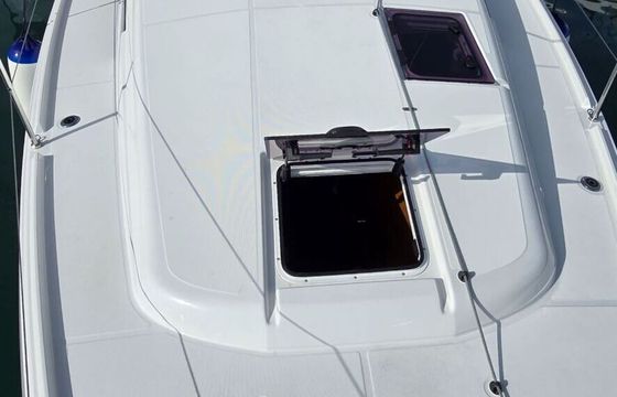 Sailboat Jeanneau Sun Odyssey 380 11m