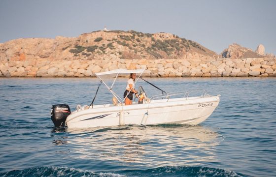 Motorboat Saver 520 70hp