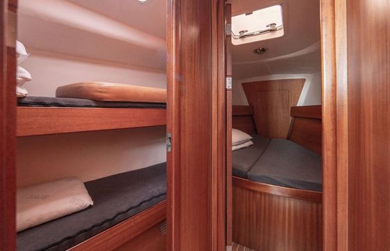 Sailboat DELPHIA 40 12.3m
