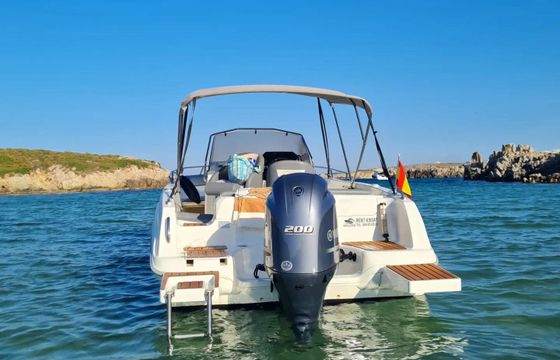 Motorboat PACIFIC CRAFT OPEN 670 200CV YAMAHA 200hp