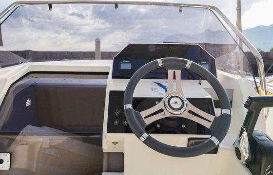 Motorboat PACIFIC CRAFT OPEN 670 200CV YAMAHA 200hp