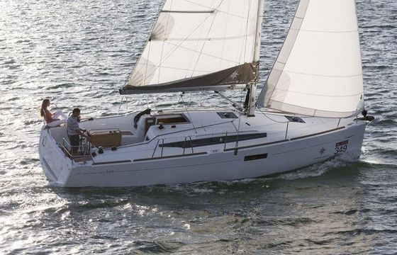 Sailboat Sun Odyssey 349 10m