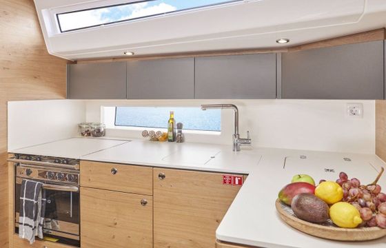 Sailboat Elan Marine Elan Impression 43 13m