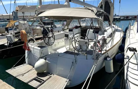 Sailboat Sun Odyssey 449 13m