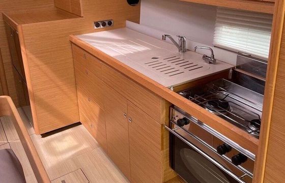 Sailboat Dufour Yachts Dufour 430 GL 13m