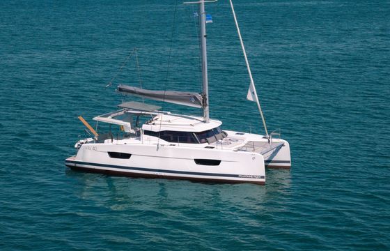 Catamaran Fountaine Pajot ISLA 40 12.26m