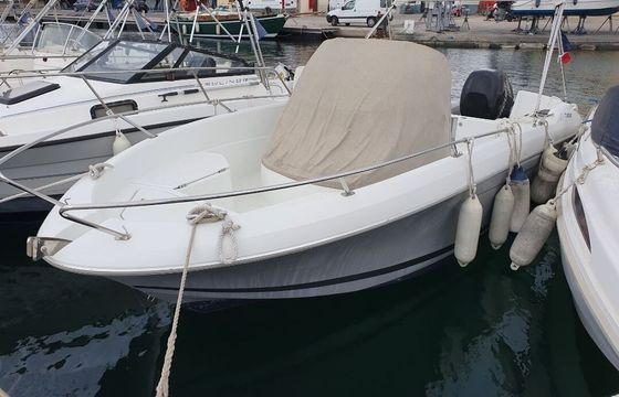 Motorboat Beneteau Flyer 650 Open 150hp