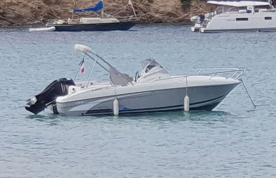 Motorboat Beneteau Flyer 650 Open 150hp