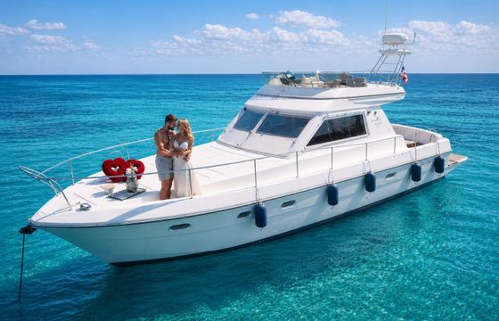 Motorboat LUNE DE MIEL Pour amoureux