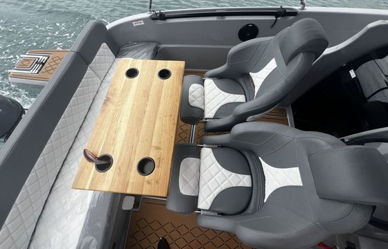 Motorboat Aqua 24 S7 130hp