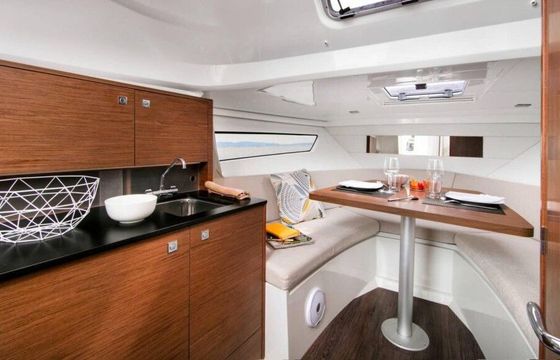 Motorboat Jeanneau CAP CAMARAT 9.0 WA 500hp