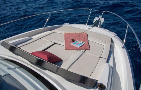 Motorboat Jeanneau CAP CAMARAT 9.0 WA 500hp