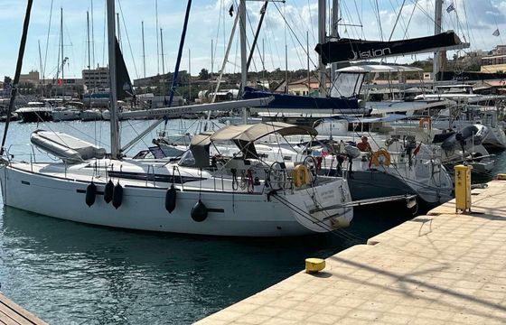 Sailboat Sun Odyssey 439 13m