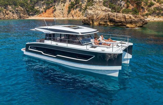 Catamaran Fountaine Pajot MY4S 11.03m