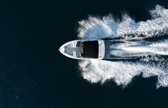 Motorboat Four Winns H210 280hp