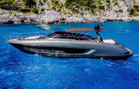 Motor yacht Riva 56 Rivale 2400hp