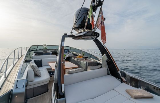 Motor yacht Riva 56 Rivale 2400hp