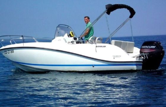 Motorboat QUICKSILVER 675 150hp