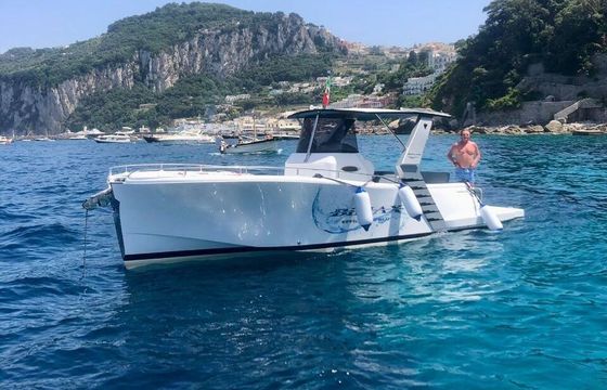 Motorboat Altura Work around 230hp