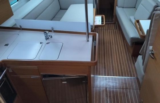 Sailboat Elan Marine Elan Impression 40 11m