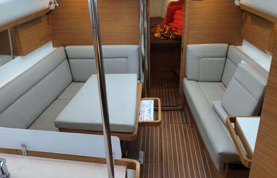 Sailboat Elan Marine Elan Impression 40 11m