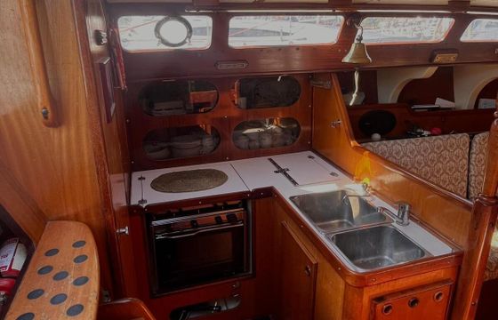 Sailboat Jeanneau SUN SHINE 38 11m