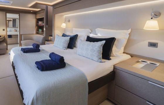 Catamaran Lagoon Lagoon Seventy 7 23.77m