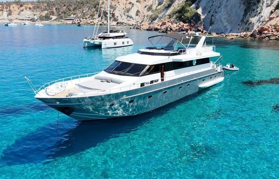 Motor yacht Canados 88 2200hp
