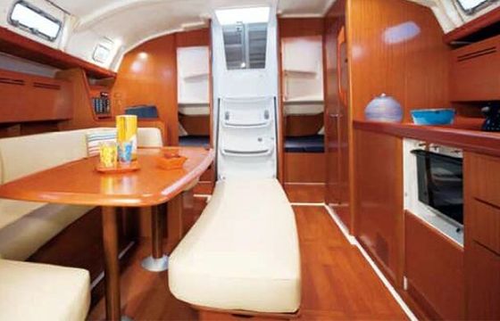 Sailboat Beneteau Cyclades 43.4 13.25m