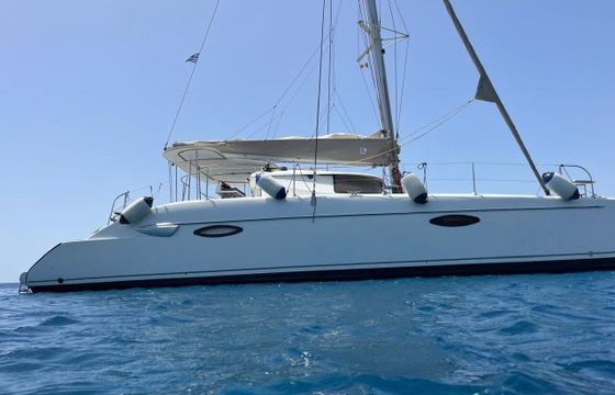 Catamaran Fountaine Pajot Lavezzi 40 12m